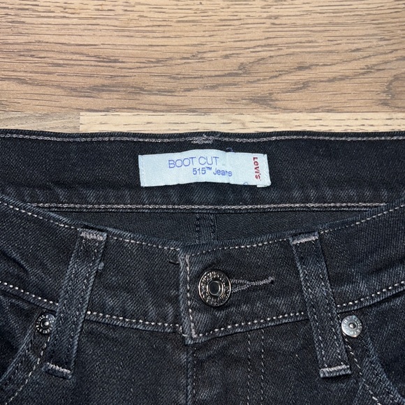Levi's 515 Boot Cut Jeans Size 4 Black with Embellished Pockets - Picture 3 of 10